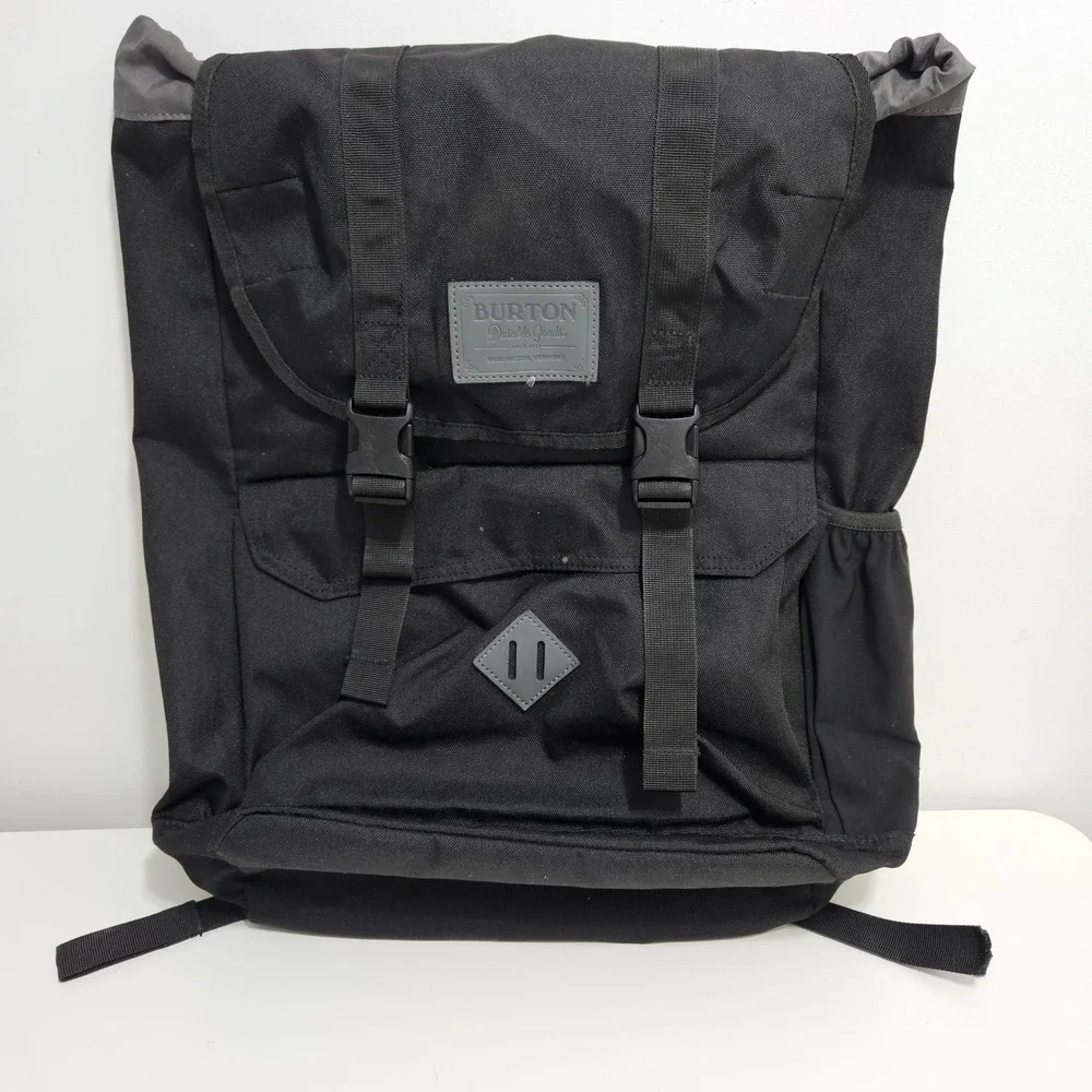 Burton Outing Backpack Black Gray Rucksack Laptop Sleeve School Travel Bag